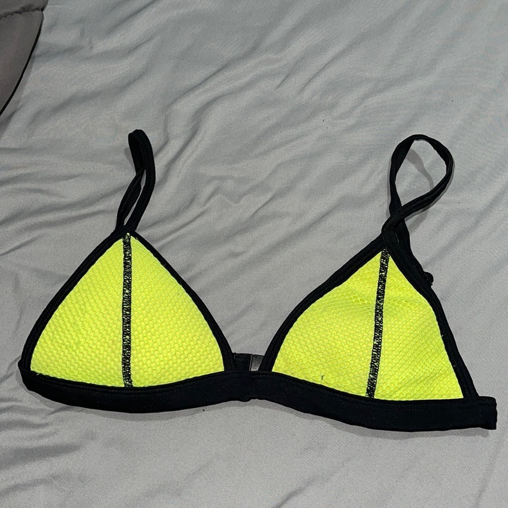 Triangl bikini top